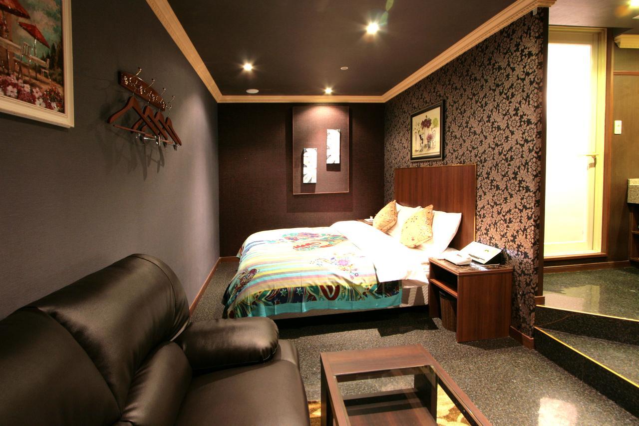Sari Seki Inter (Adults Only) Hotel Kameyama Exterior photo
